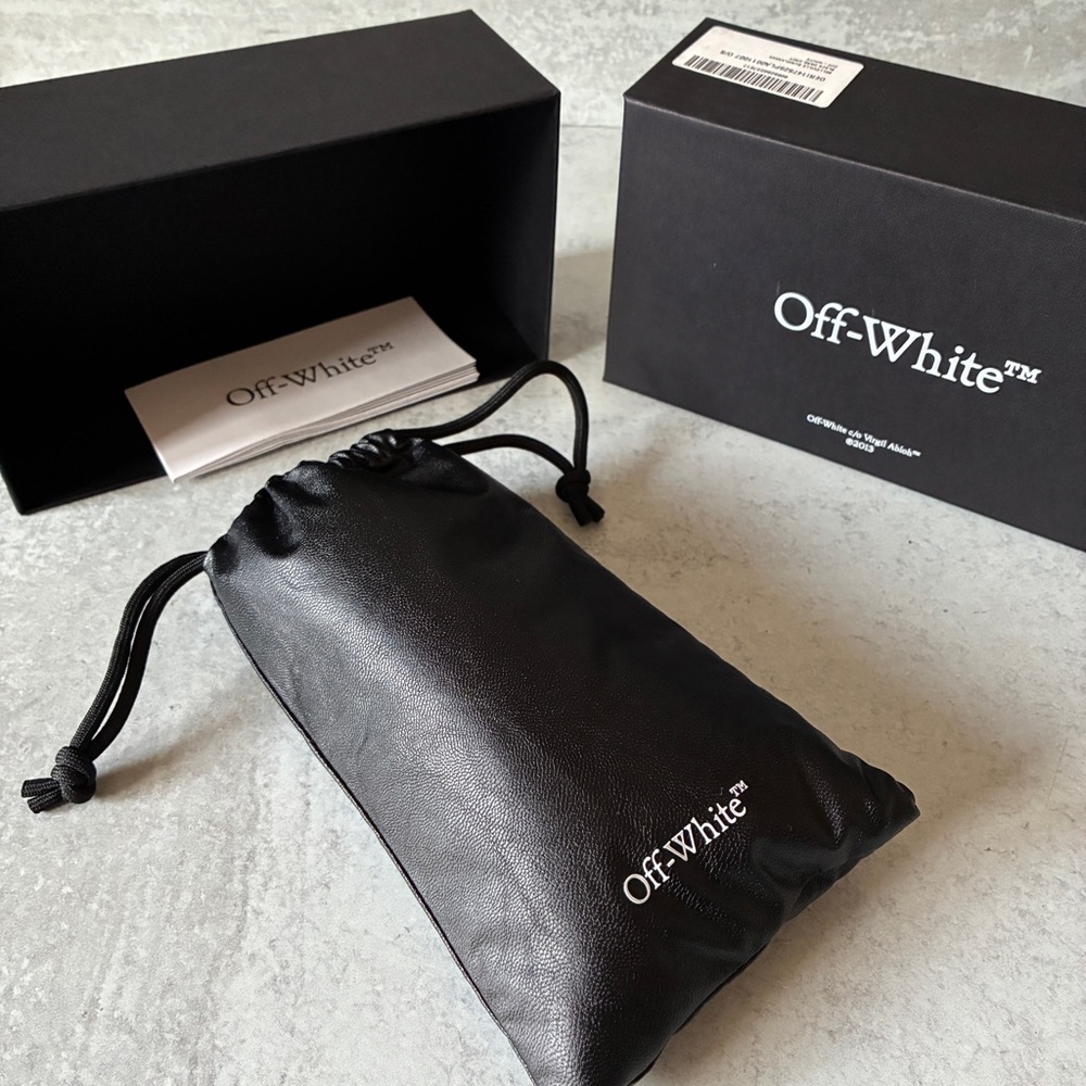 OFF-WHITE™ OERI147 1007 Black Rectangular Sunglas… - image 3